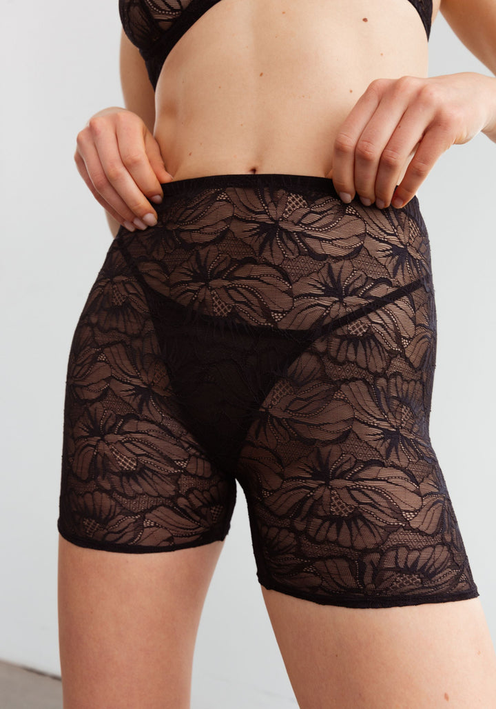 Euphoria Lace Short
