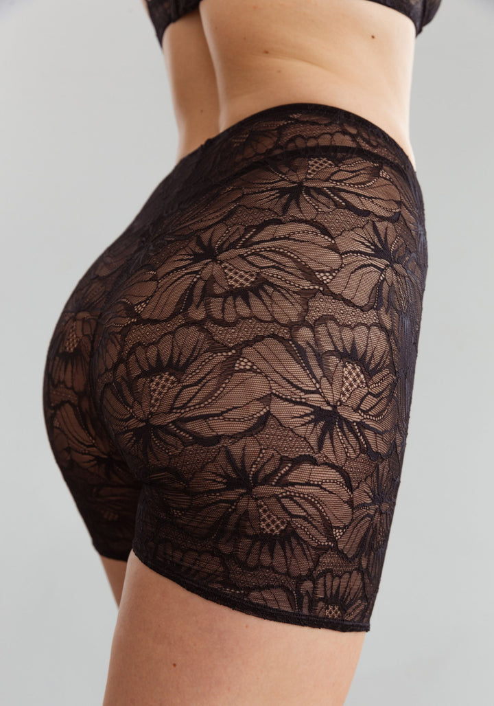 Euphoria Lace Short