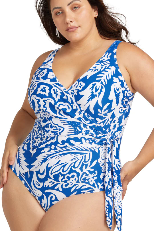 Sistine Hayes D / DD Cup Underwire One Piece Swimsuit