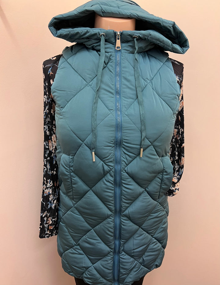 Hooded Quilted Vest - Size Medium