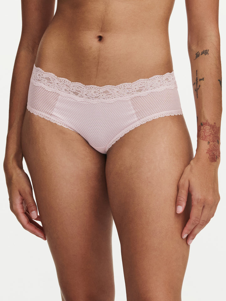 Brooklyn Shorty - Rose Porcelain
