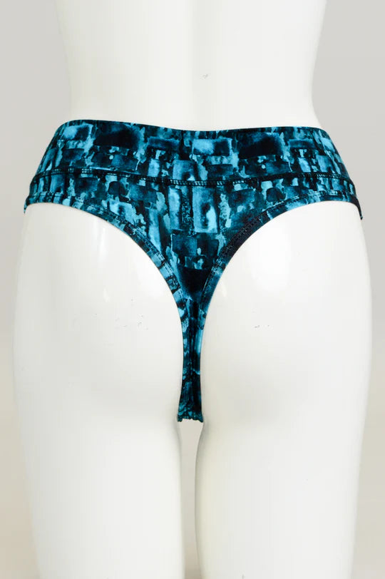 Blue Sky - Bamboo La Thong - Brickstone