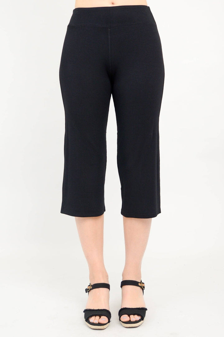 Black Yoga Bamboo Capri