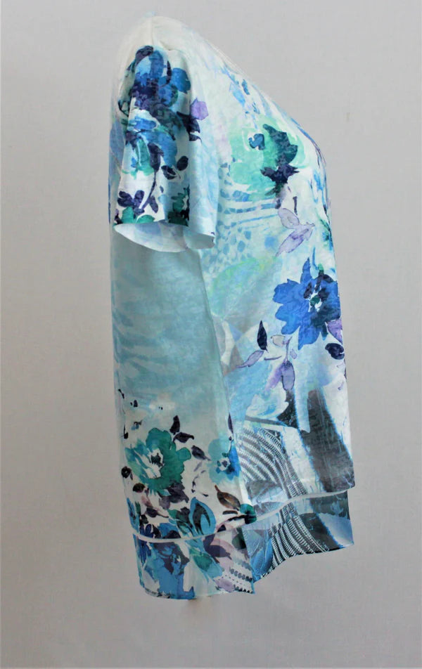 Printed Short Sleeve Knit T-shirt - Size Medium