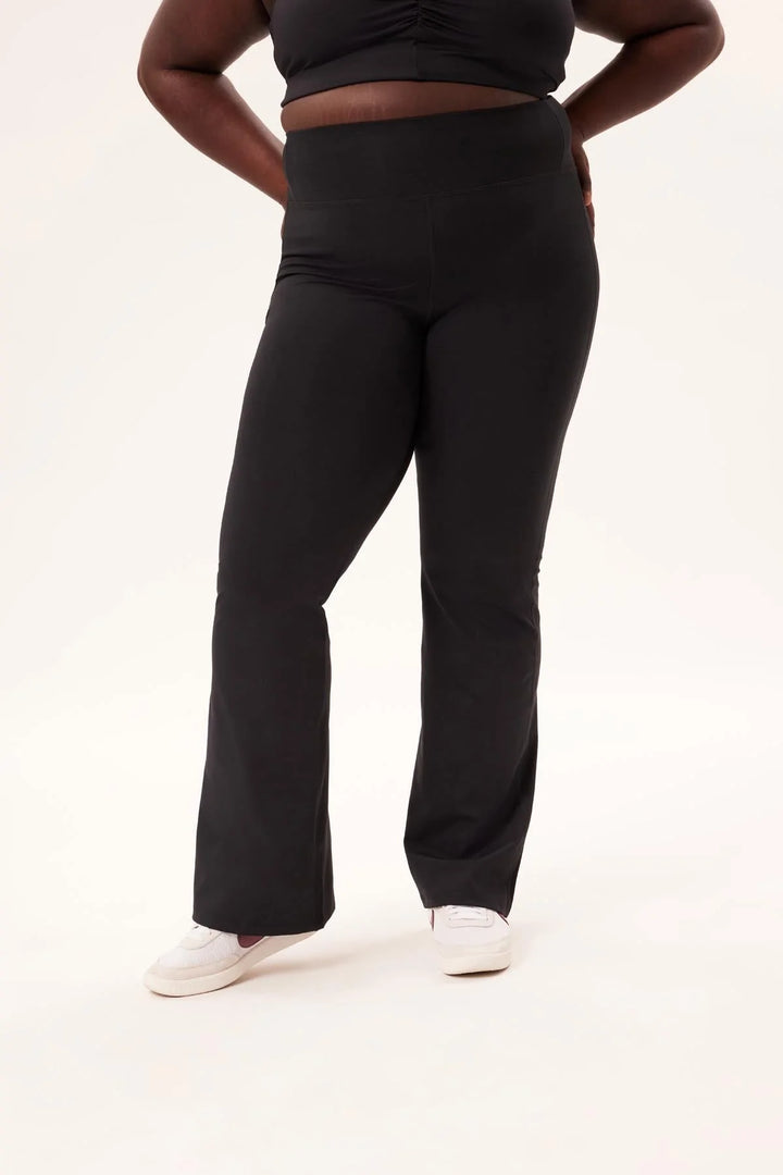Girlfriend Collective Compressive Flare Legging- Black