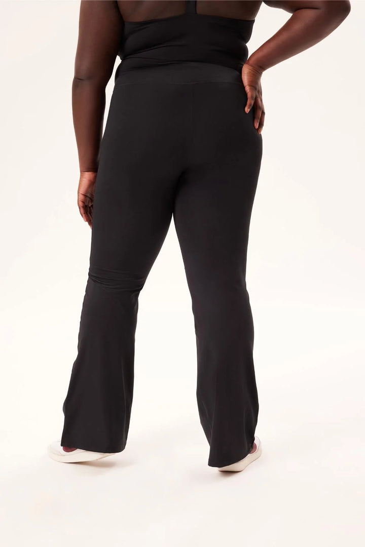 Girlfriend Collective Compressive Flare Legging- Black