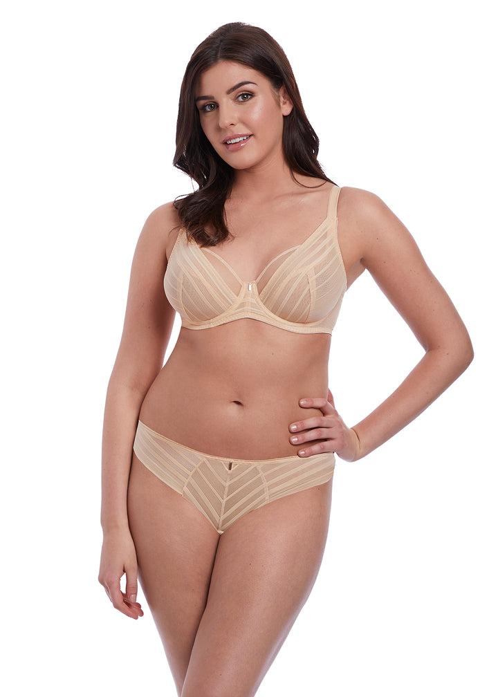Cameo High Apex Bra - Size C 34