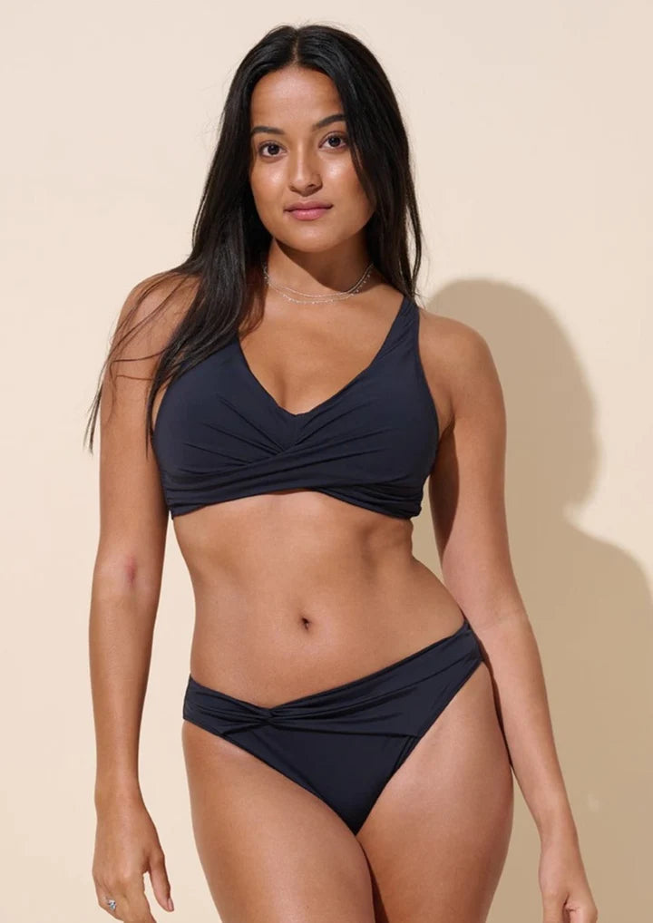 Black D-Cup Crop Top