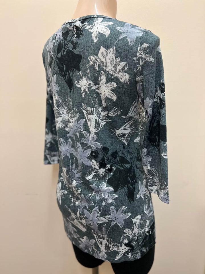 3/4 Sleeve Tunic Top - Size Large