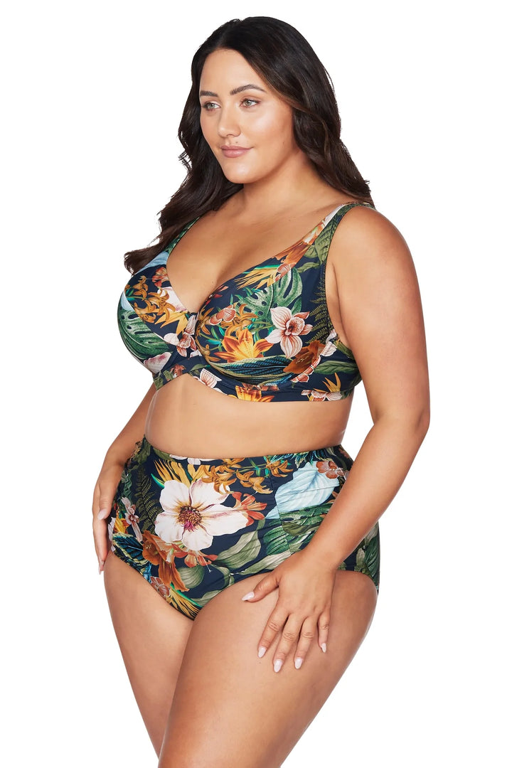 Into The Saltu Navy Goya E/F Cup Bikini Top