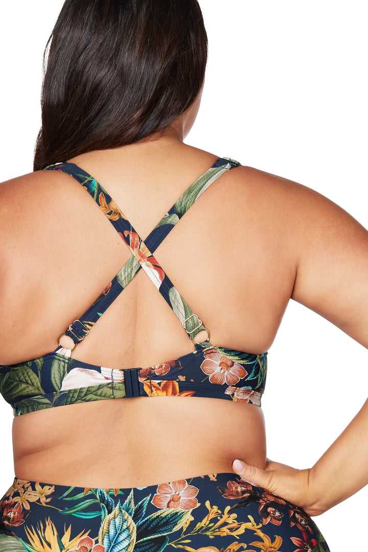 Into The Saltu Navy Goya E/F Cup Bikini Top