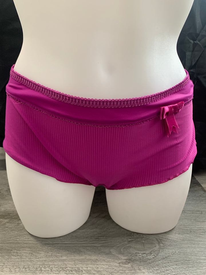 Freya Lauren Short Brief