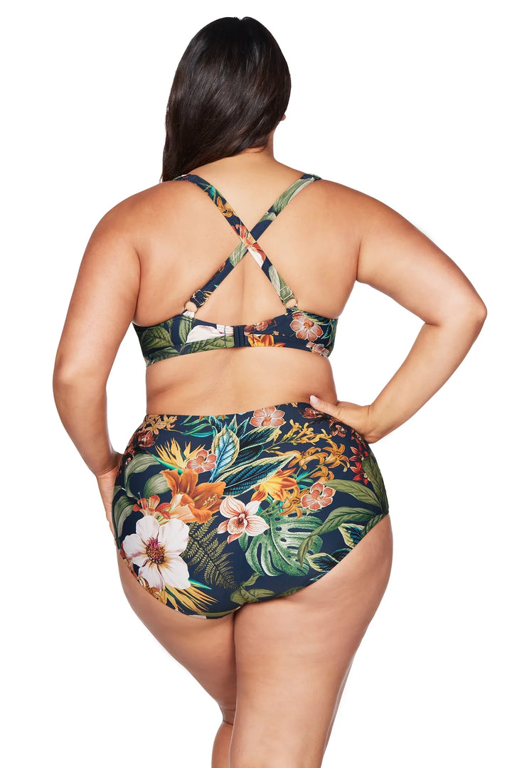 Into The Saltu Navy Goya E/F Cup Bikini Top