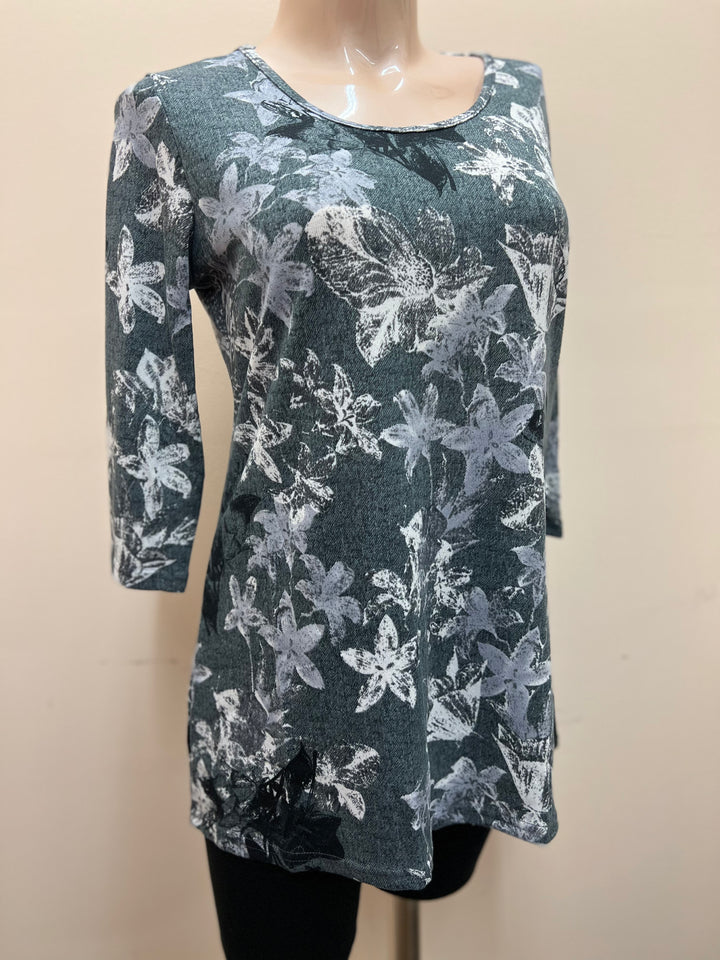 3/4 Sleeve Tunic Top - Size Large