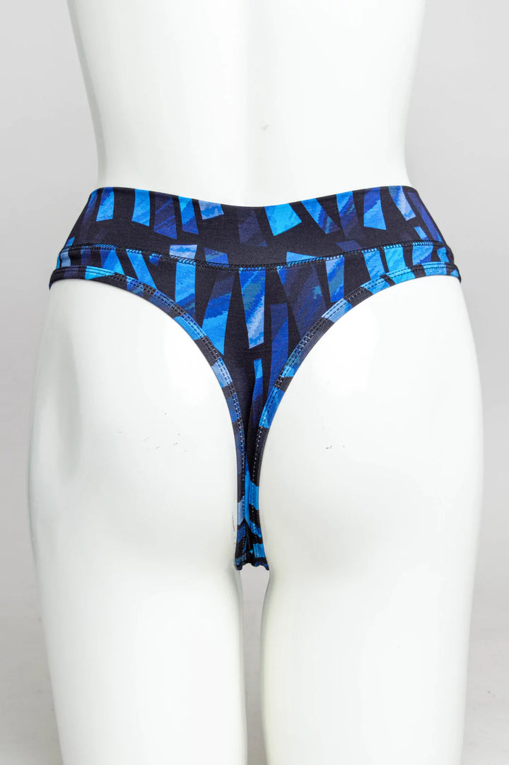 Blue Sky - Bamboo La Thong - Reflection