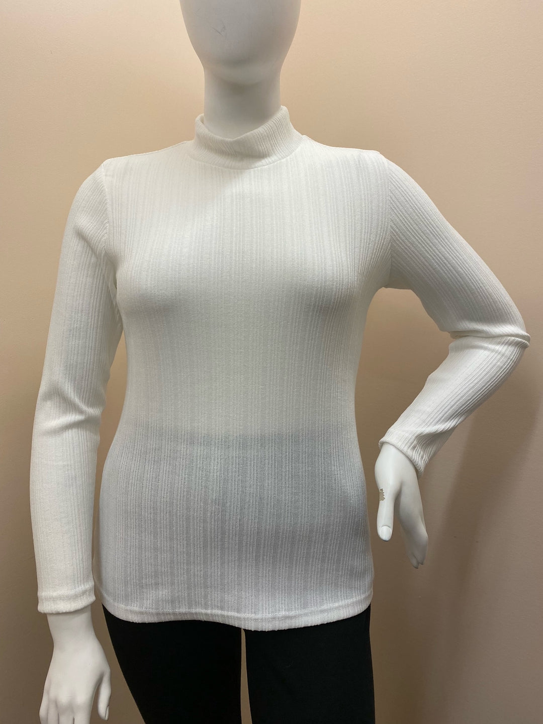Off White Long Sleeve Sweater - Size Medium