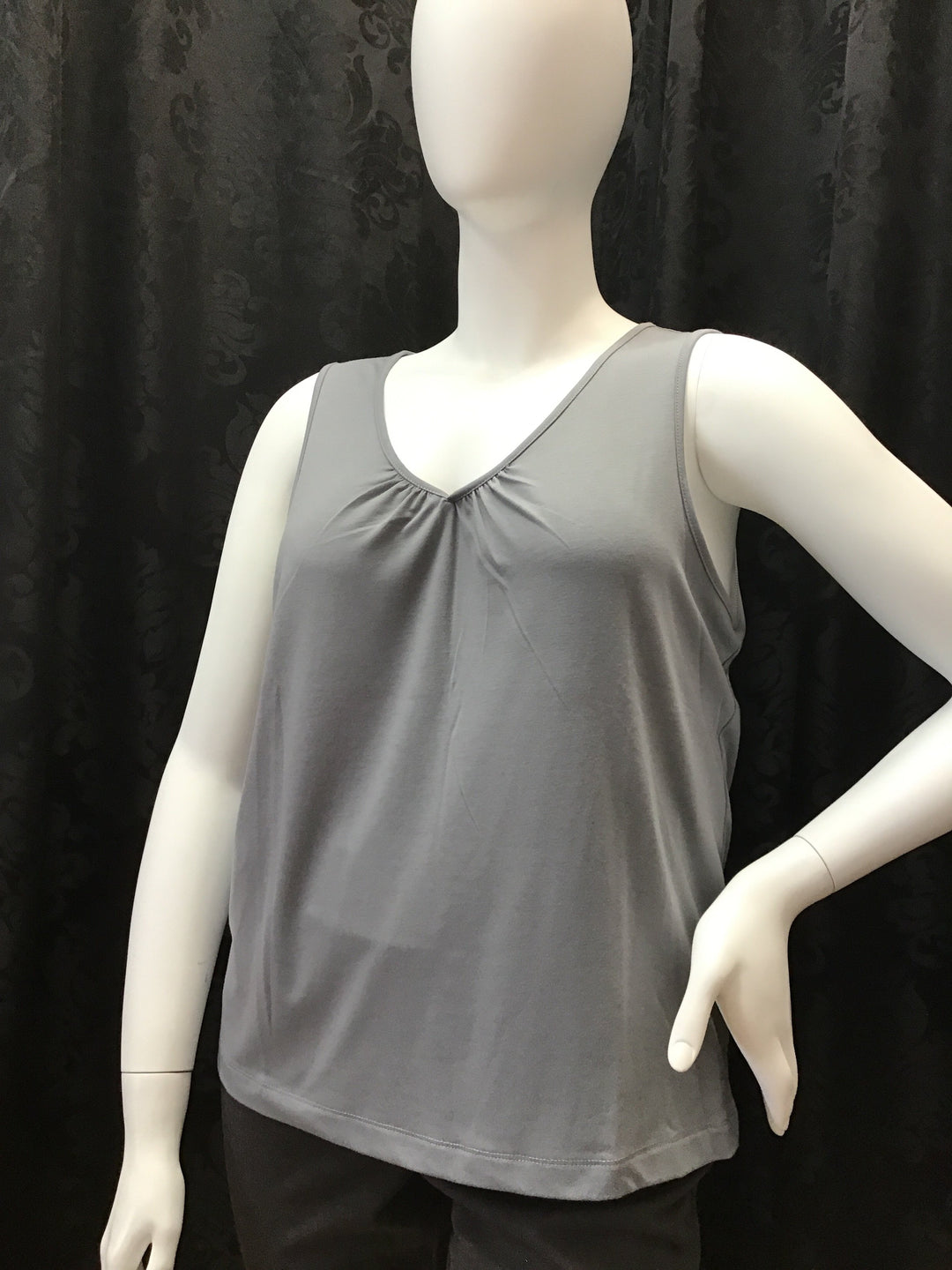 V-Neck Tank - Size 2 X