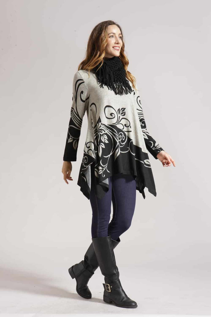 Paisley Contrast Pattern A-Line Tunic - Size S / M