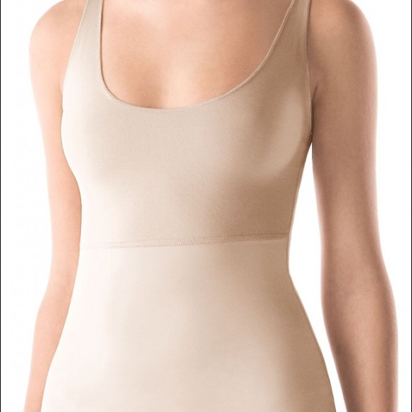 Spanx slimplicity v neck camisole nude + FREE SHIPPING