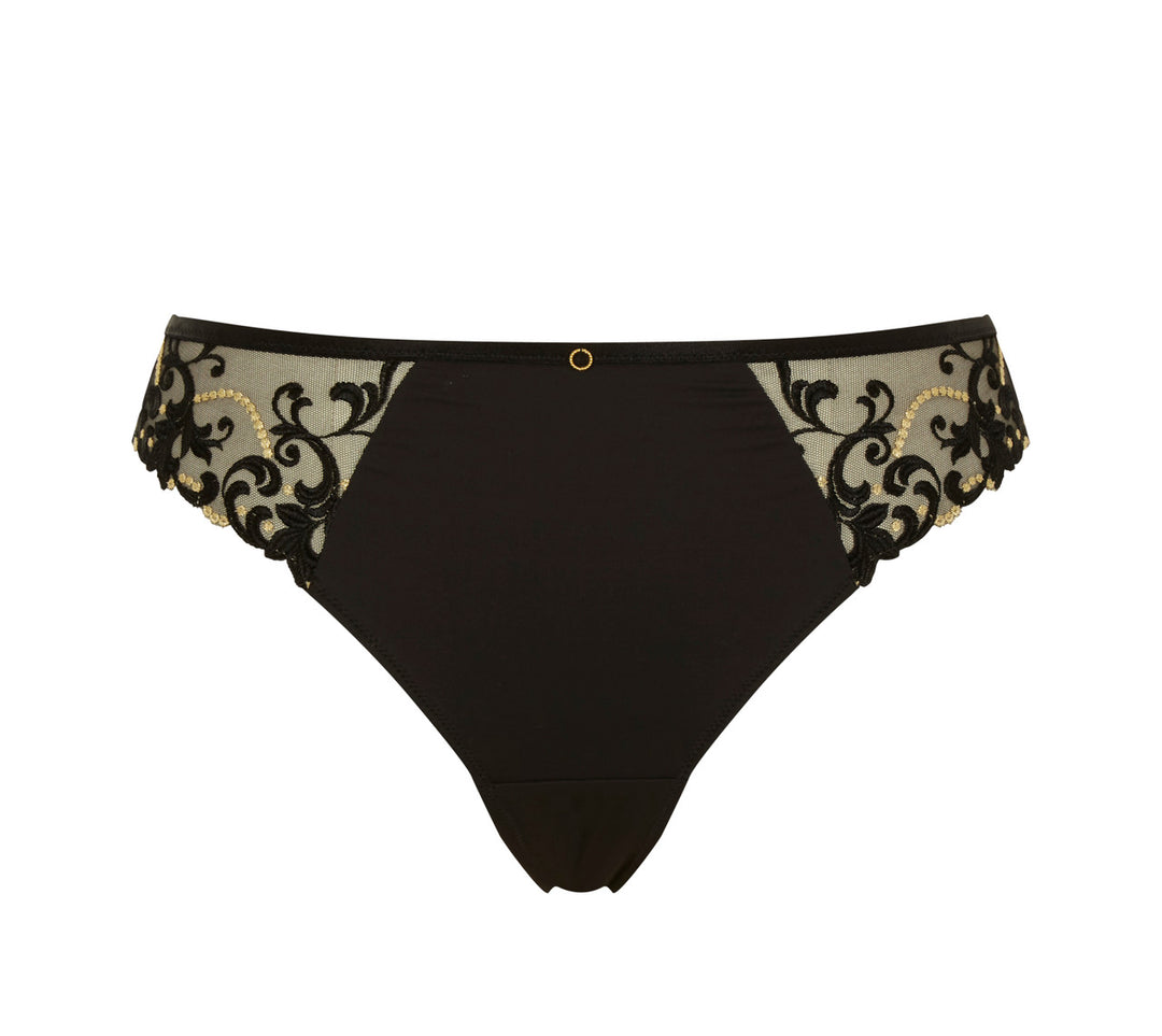 Nova Thong