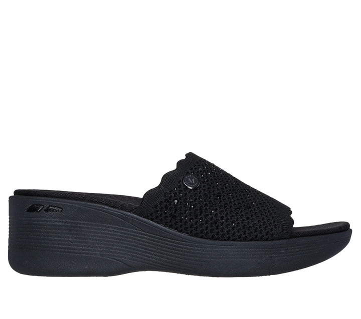 Skechers x Martha Stewart: Pier Lite - Light Essence