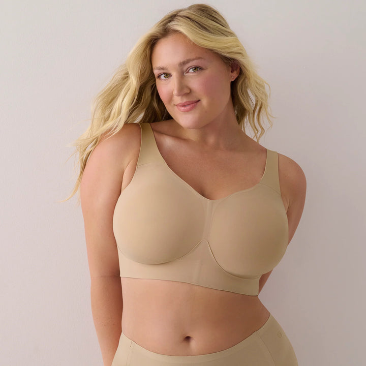 Evelyn & Bobbie The Busty Bra