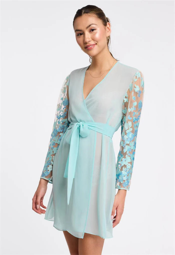 Vija Cover Up
