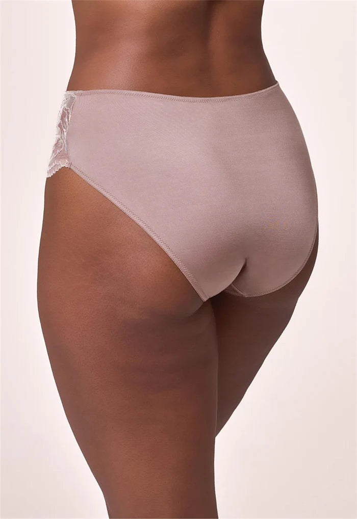 Montelle Moonshell & Chantilly Brief