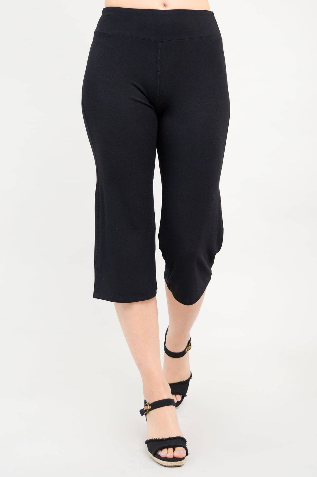 Black Yoga Bamboo Capri