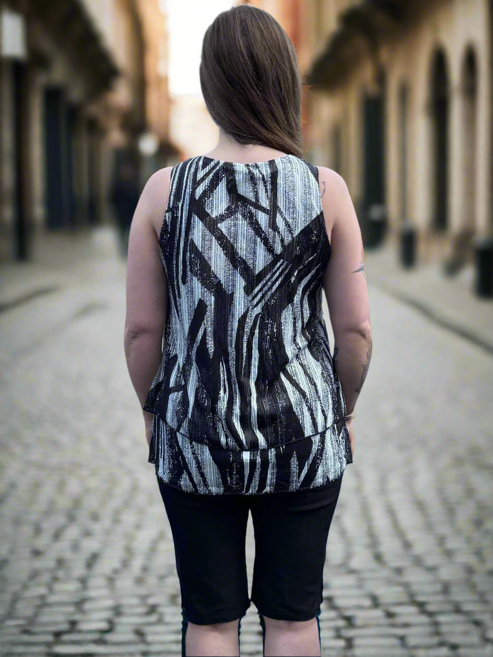 Papa Sleeveless Layered Blouse