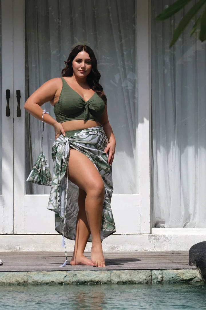 Aria Cezanne D/DD Underwire Midriff Bikini Top