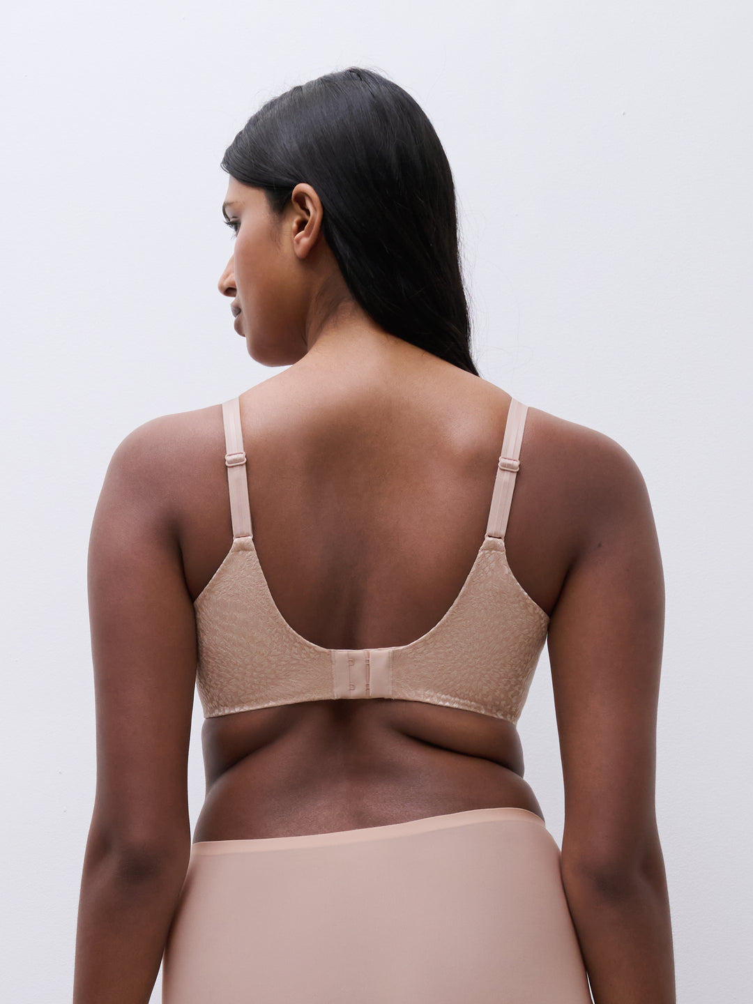 Magique Seamless Unlined Minimizer