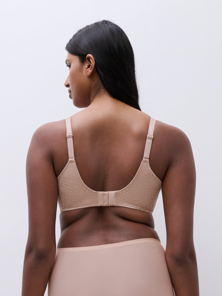 Magique Seamless Unlined Minimizer