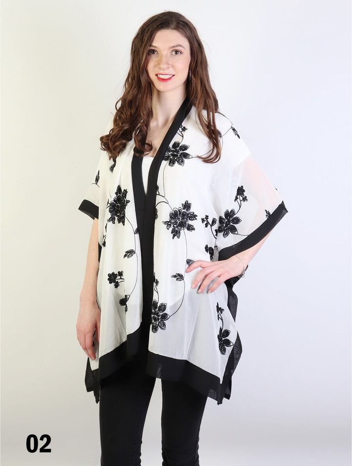 White And Black Floral Embroidery Kimono