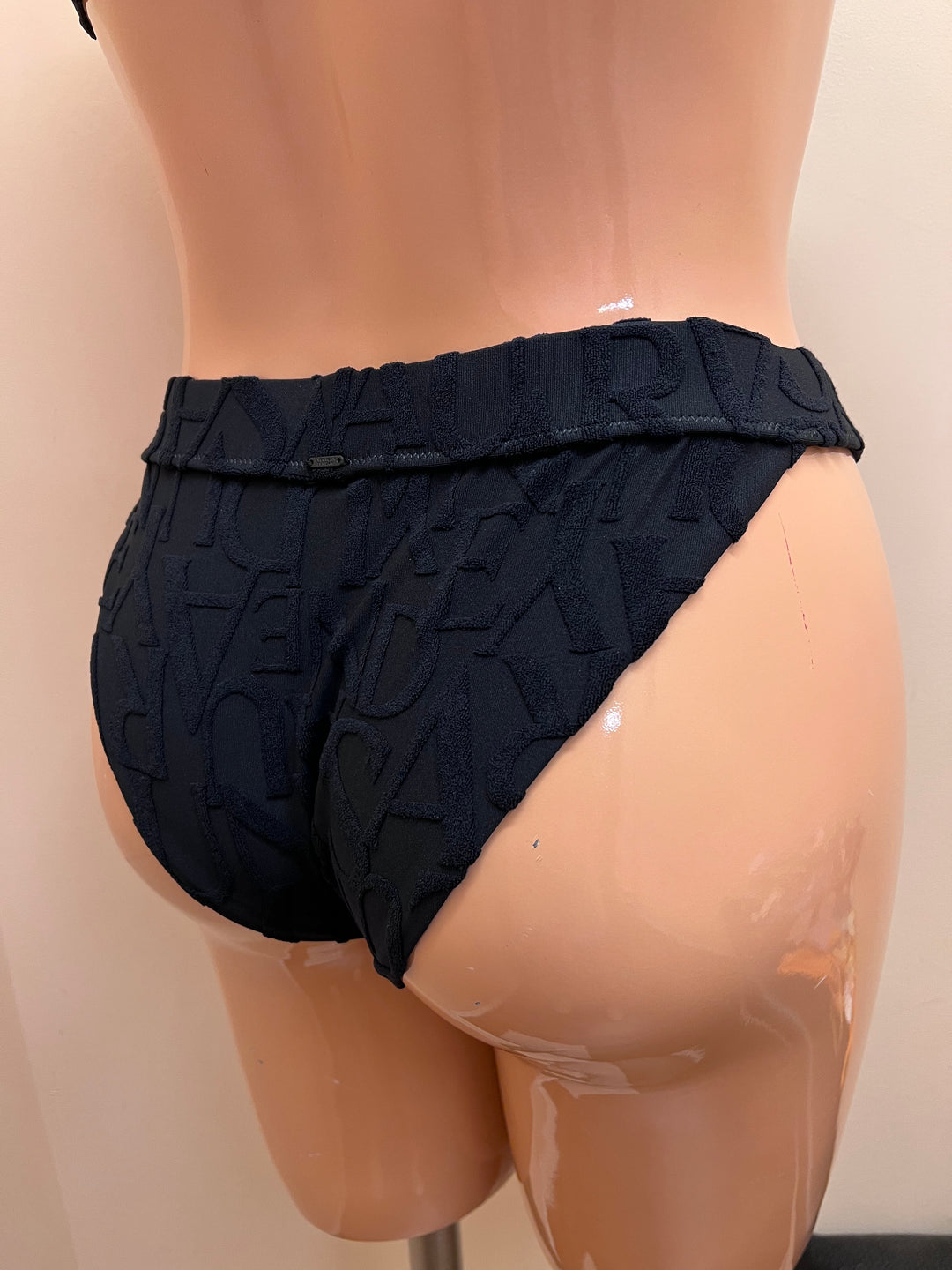 Signature Texture High Leg Swim Bottoms - Size Medium