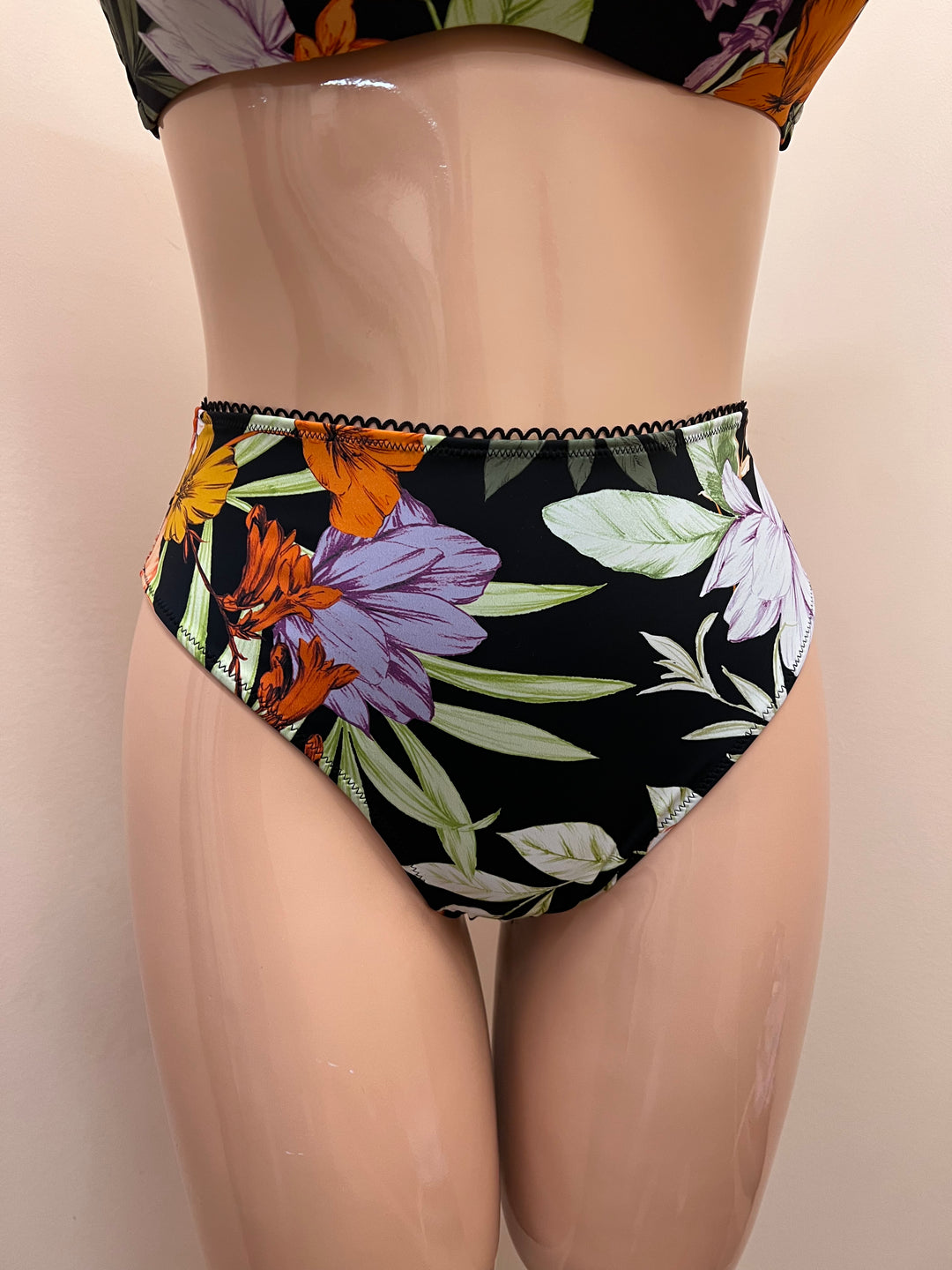 Dreamy Blossom High Leg Swim Bottom w/ Picot Elastic - Size Medium