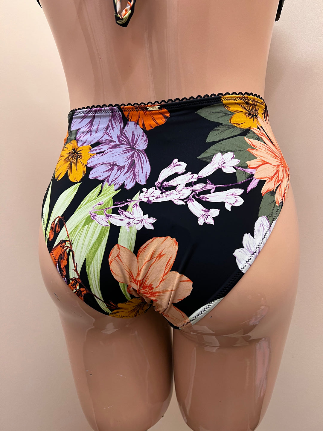 Dreamy Blossom High Leg Swim Bottom w/ Picot Elastic - Size Medium