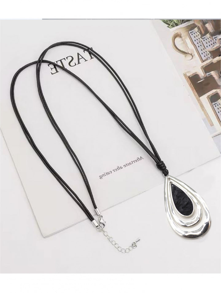 Rope Necklace W/ Drop Pendant