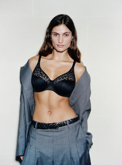 Chantelle Norah Molded Underwire Bra - Black