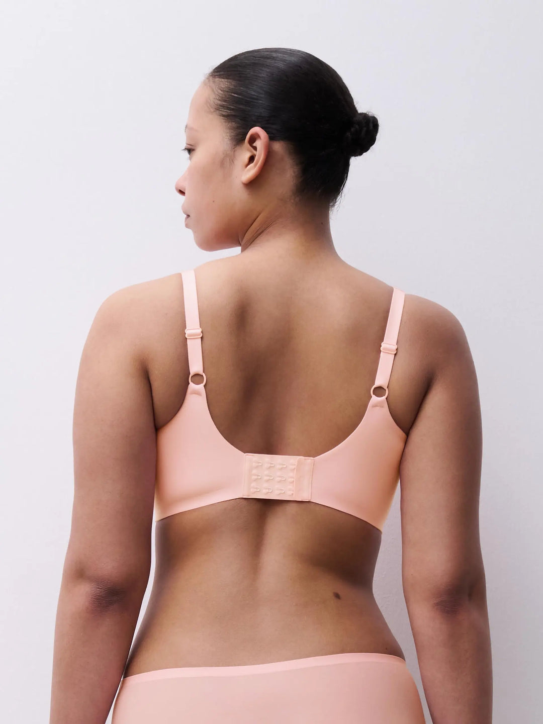 SoftStretch Power Plunge Wirefree Bra - Fluor Pink