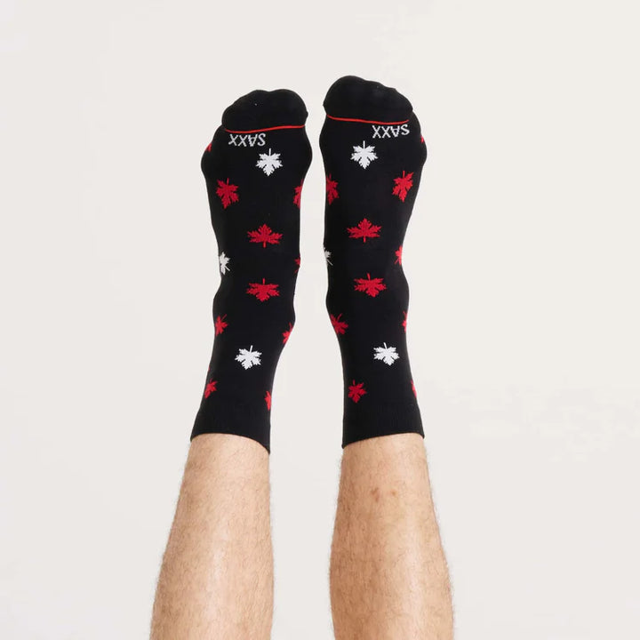 🇨🇦 Saxx Whole Package Maple Leaf Crew Socks