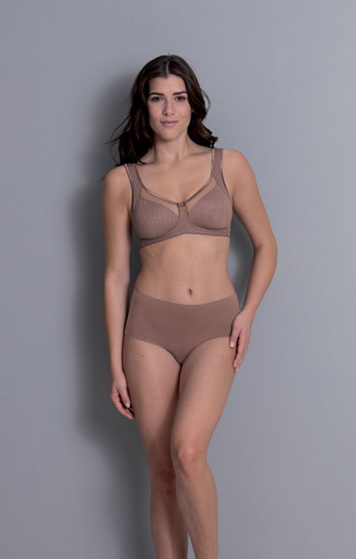 Anita's Essentials - High Brief