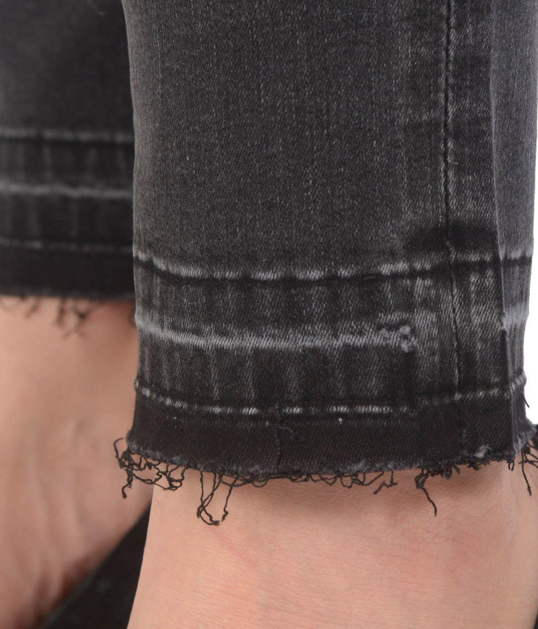 Julia Skinny Ankle Pant