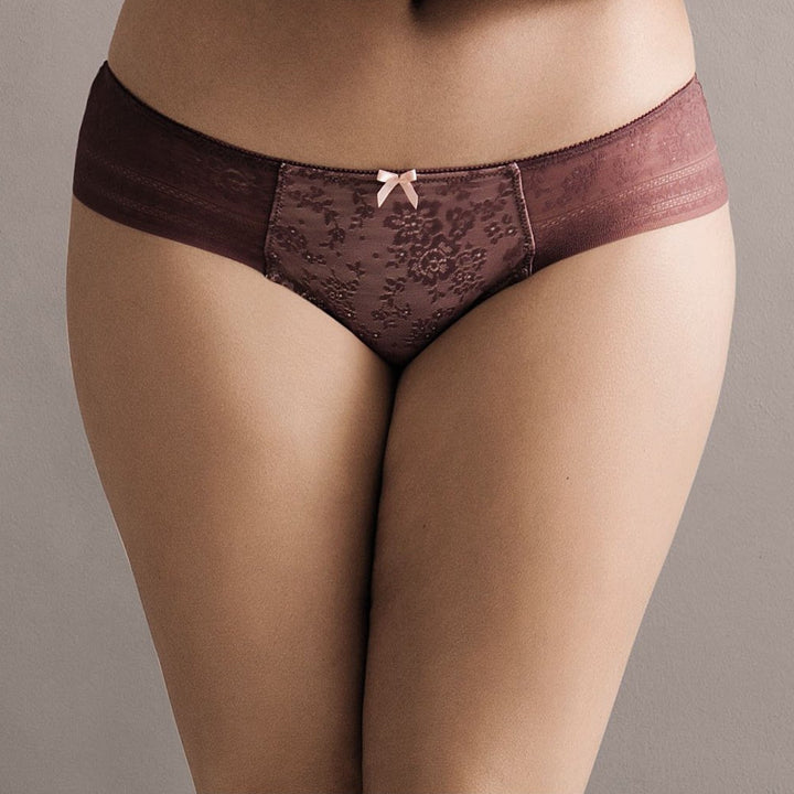 Anita Fleur Brief