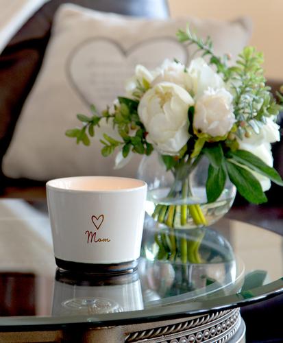 Mom - 8 oz - 100% Soy Wax Candle Scent: Tranquility