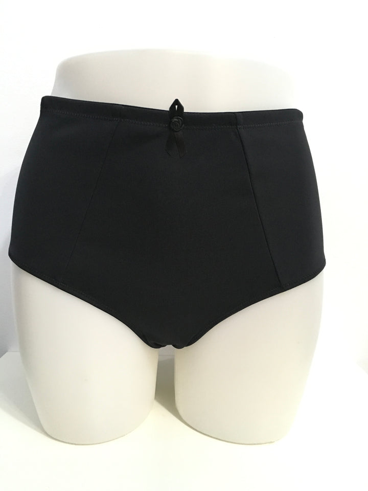 Elise Brief