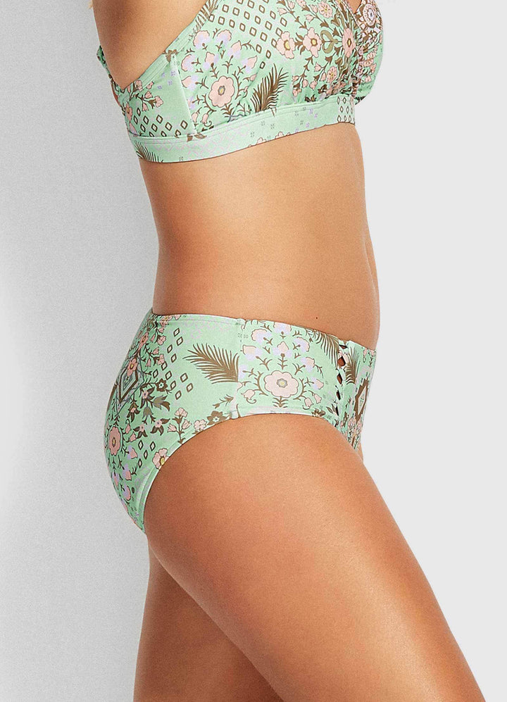 Free Spirit Wide Side Retro Bikini Pants - Size 14