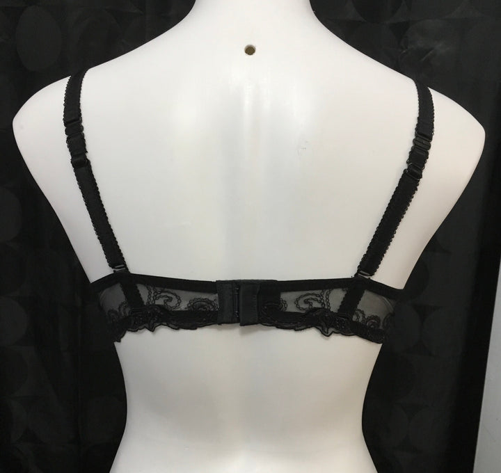 "Final Sale" Lace Band T-shirt Bra