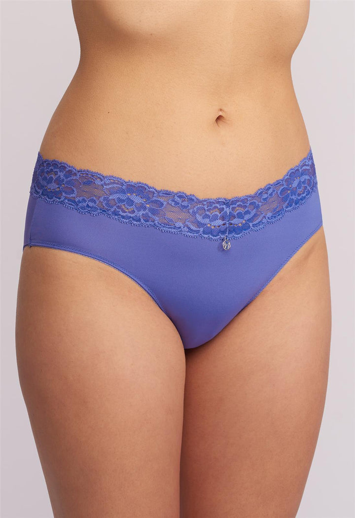 Montelle Brief
