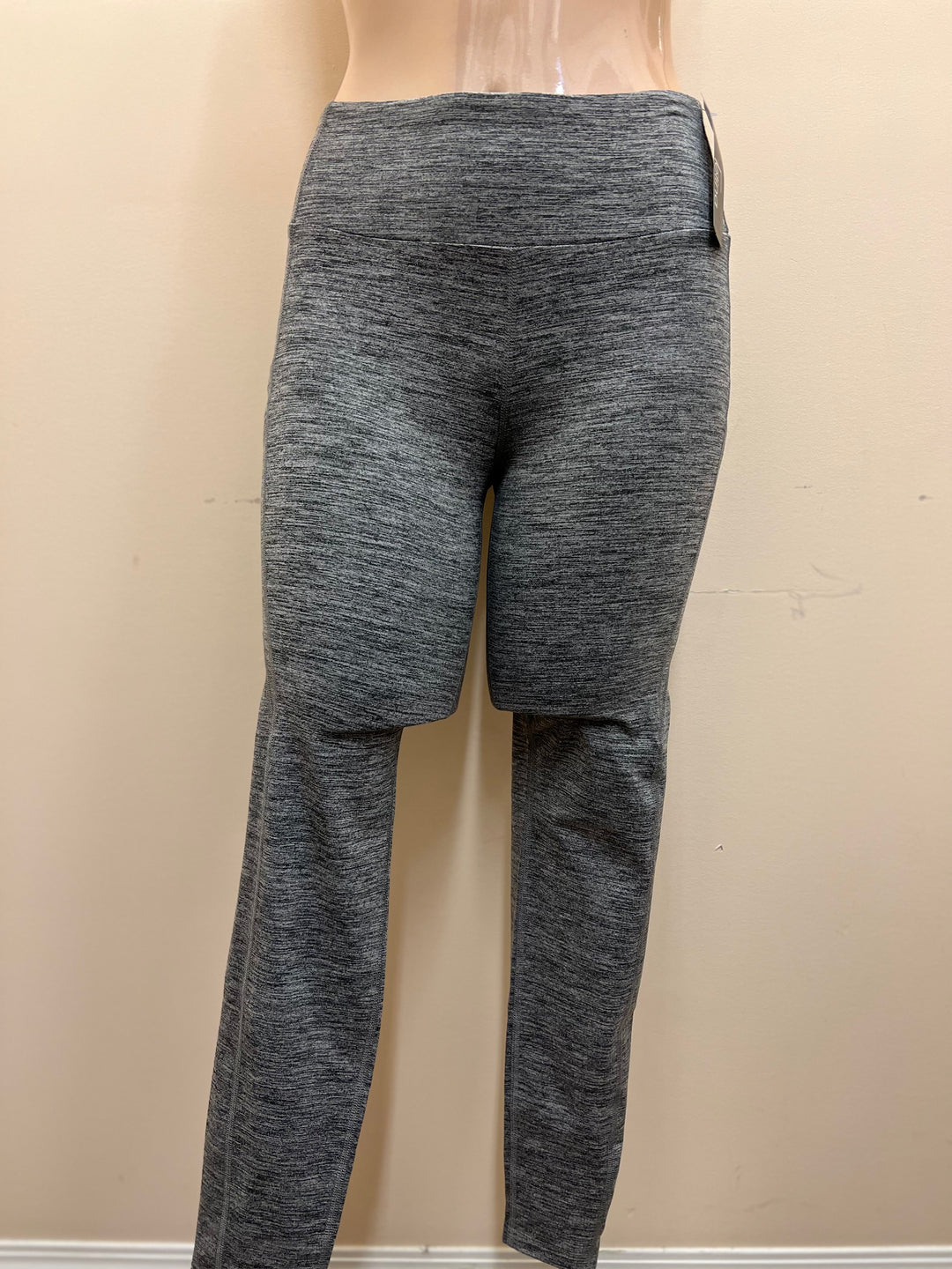 Curved Pocket 7/8 Legging - Size Small